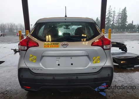 2020 Nissan Kicks Sv Xtronic Cvt из США, поврежденный, VIN 3N1CP5CV1LL517959